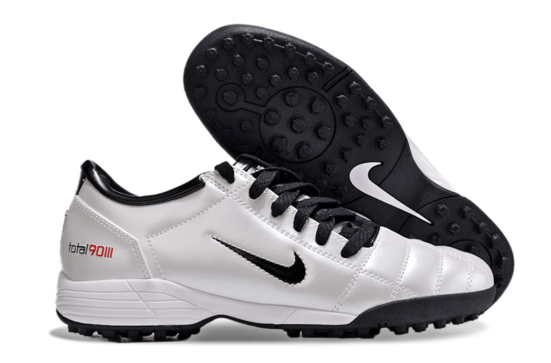Chuteira Nike Total 90 Society